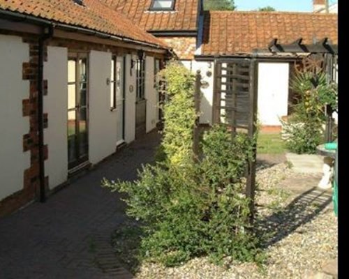 Low Farm Cottages in Woodbridge