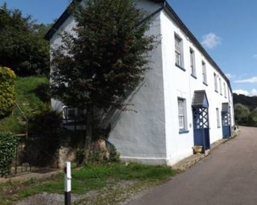 Rainbows End in Branscombe