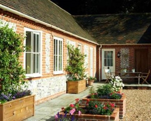Stonehenge Cottages in Salisbury